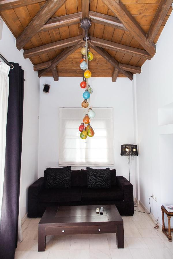 Unique Apt W/ Veranda Walking Distance To Sites Lejlighed Athen Eksteriør billede